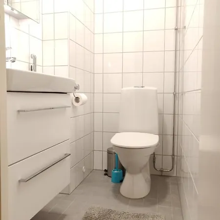 3bed 18 Mins By Metro To Centre